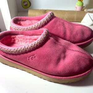 Pink UGG Tazmans